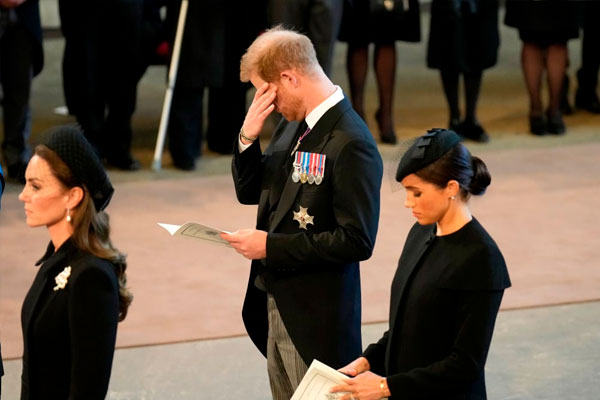 la muerte de la reina