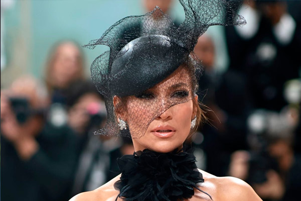 esposas famosas que ganan más dinero