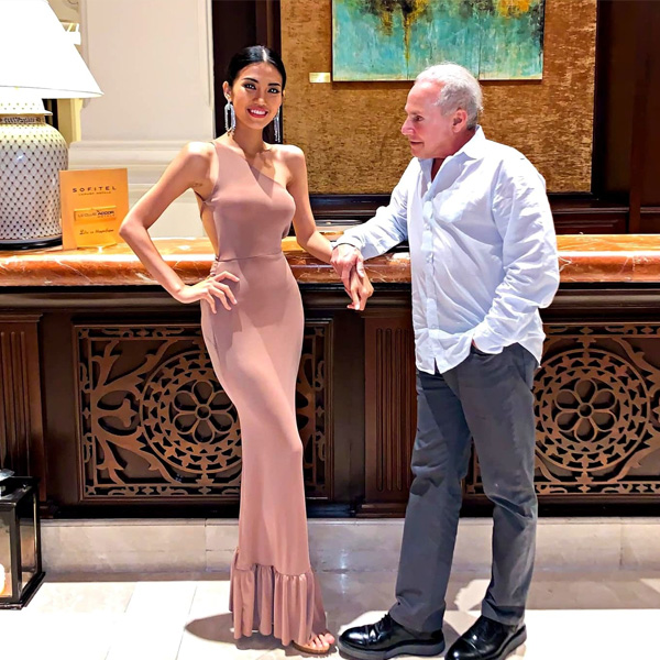 Modelo de 29 años se casa con el amor multimillonario de 75