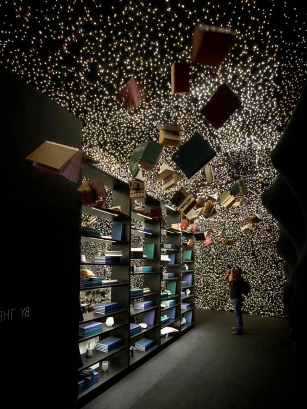 restaurante temático interestelar