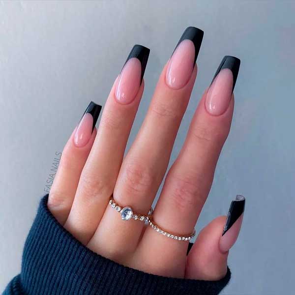 poner uñas acrílicas