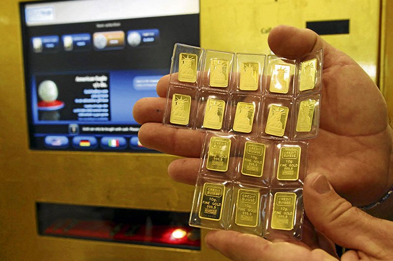 Cajeros automáticos con lingotes de oro |: Ocho formas locas de tirar dinero en Dubai | bayas de cerebro