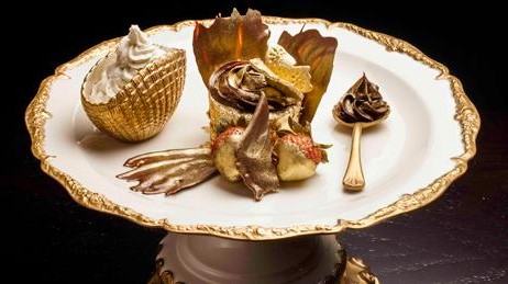 Una magdalena que cuesta tanto como un par de iPhone 11 | Ocho formas locas de tirar dinero en Dubai | bayas de cerebro