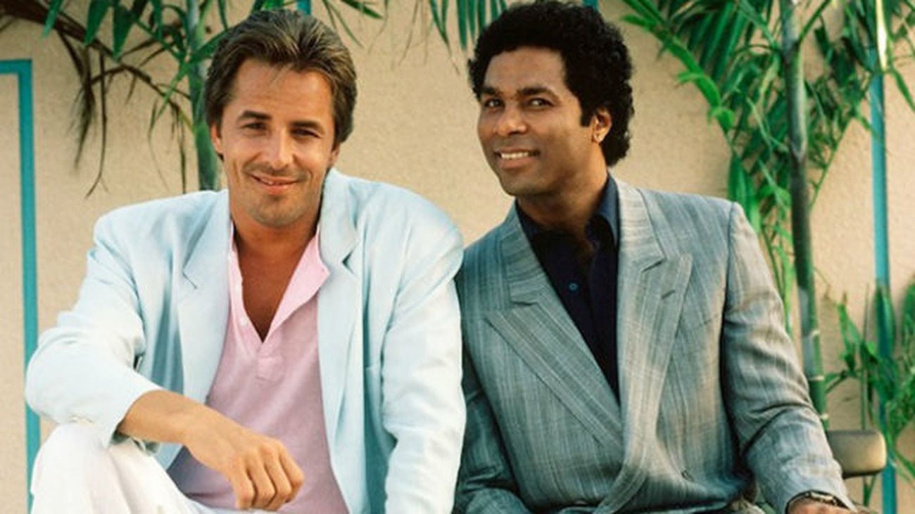 Sonny Crockett y Ricardo Tubbs – Vicio en Miami | 10 personajes de televisión olvidados de los años 80 | Brainbury