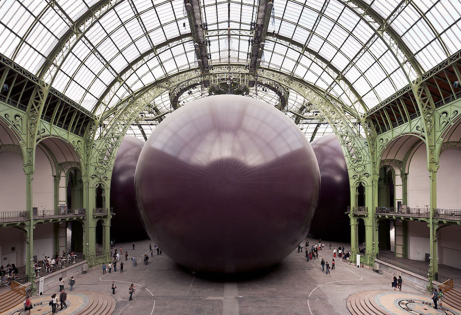 Leviatán |: 10 instalaciones de arte más importantes | bayas de cerebro