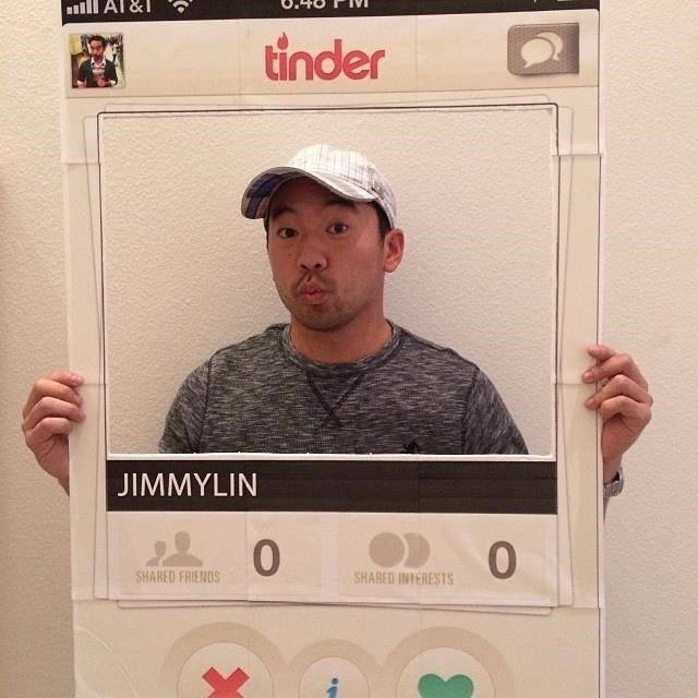 Traje de perfil de Tinder |: 18 ideas de disfraces de Halloween de última hora | bayas de cerebro