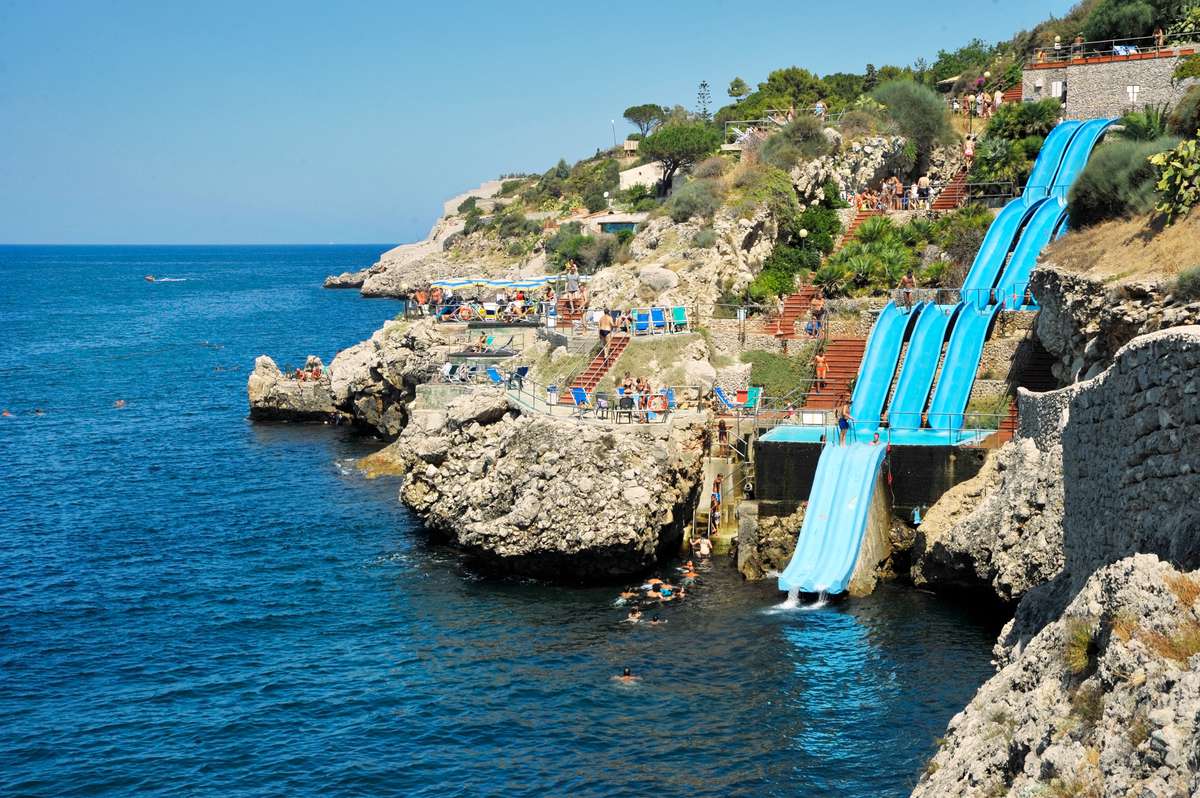 15_most_extreme_water_slides_in_the_world_08