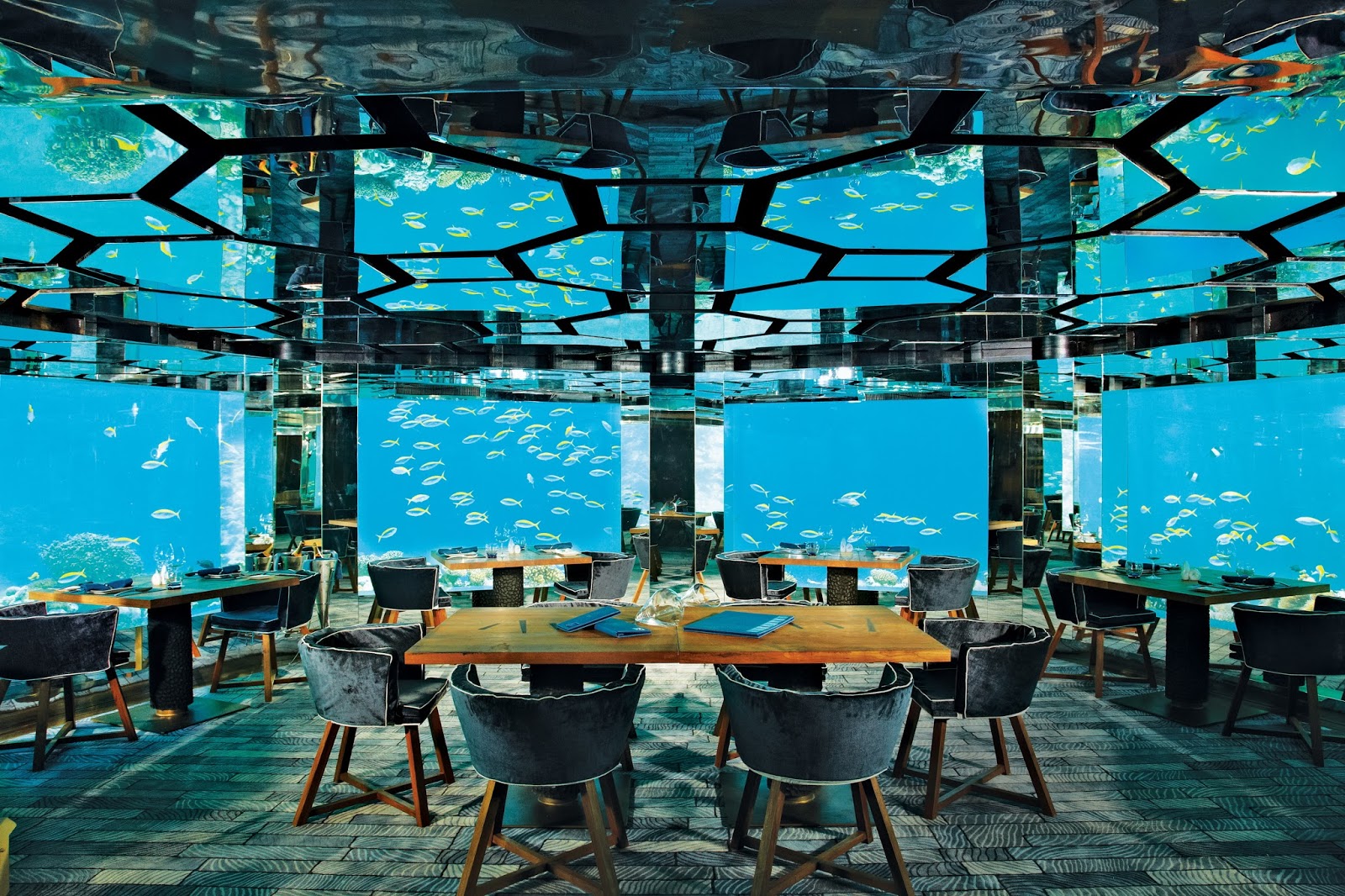 25 World Best Restaurant Views 14: