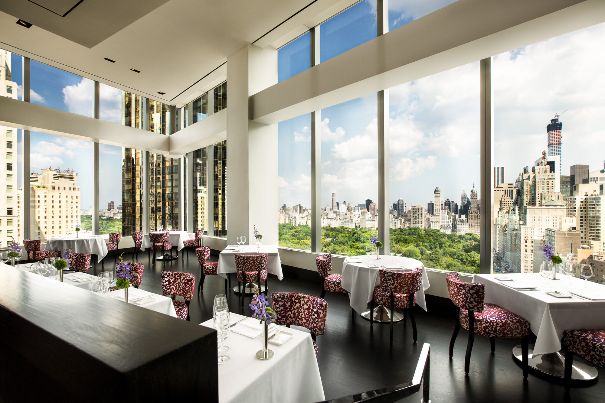 Sala de estar de restaurante ASIAT, NYC: