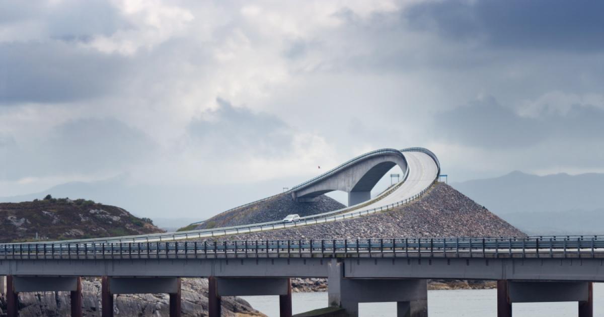 6. Camelback Bridge, también conocido como el puente borracho, Noruega 1