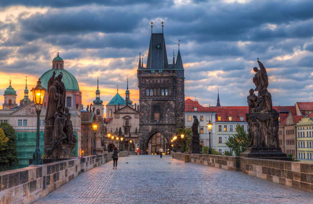 9. Charles Bridge, Praga, República Checa 1: