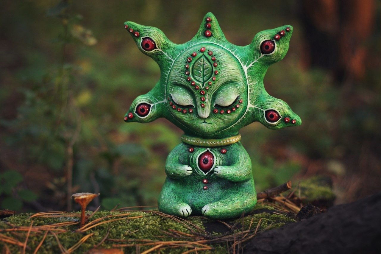 Alarya kopylova 27 juguetes alienígenas