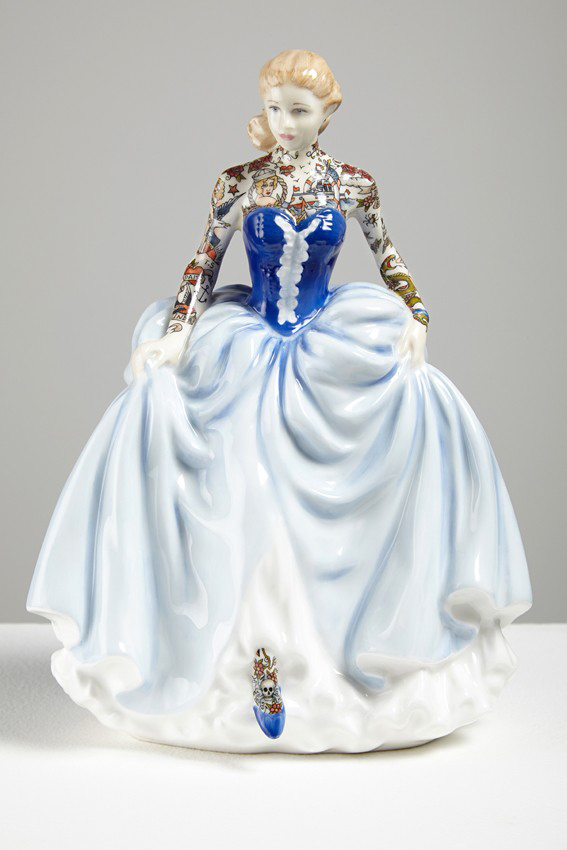 Jessica-Harrison-Tattoo-Porcelain-Figuras -16