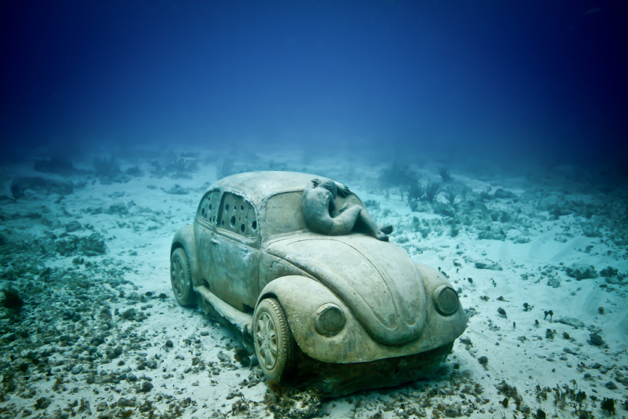 astonishing_underwater_museum_in_cancun_mexico_02