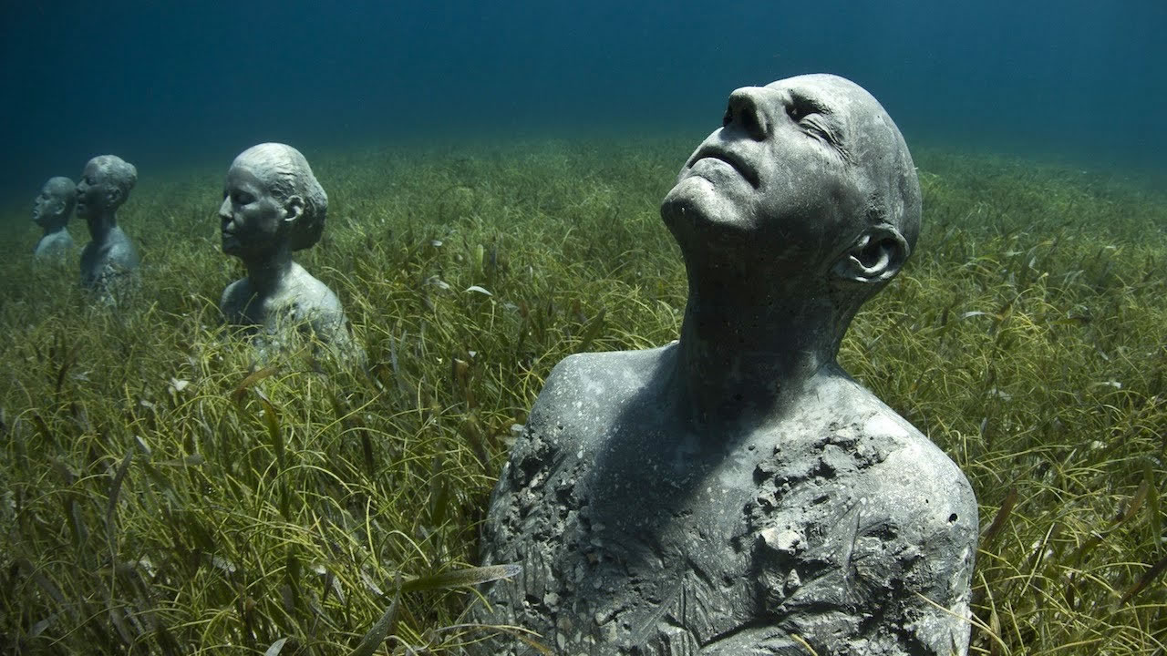 Astonishing_underwater_museum_in_cancun_mexico_12