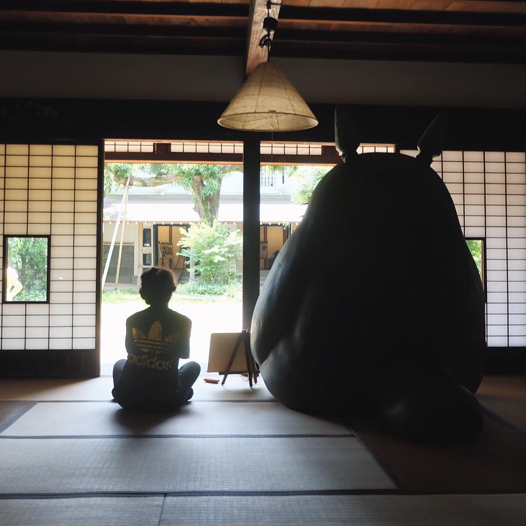 Japonés-instagram-cuenta-behind -09