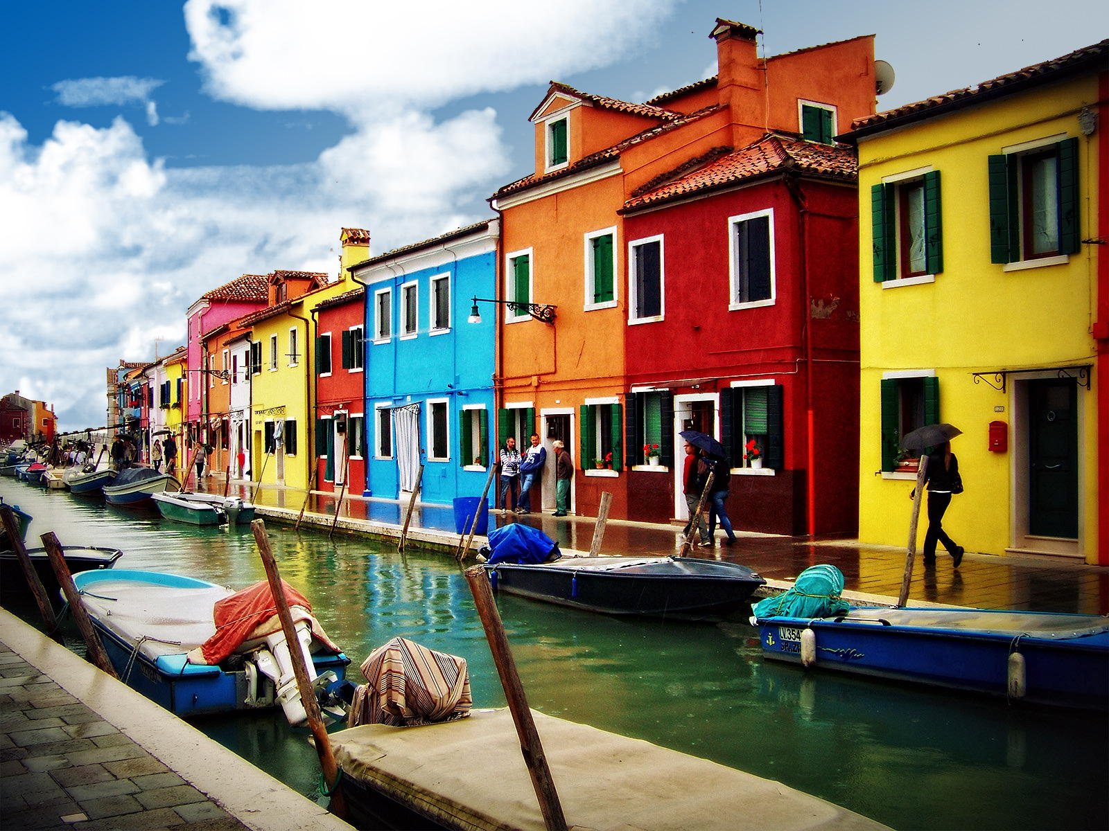 Small Cities-World-World-Fence -27 -27