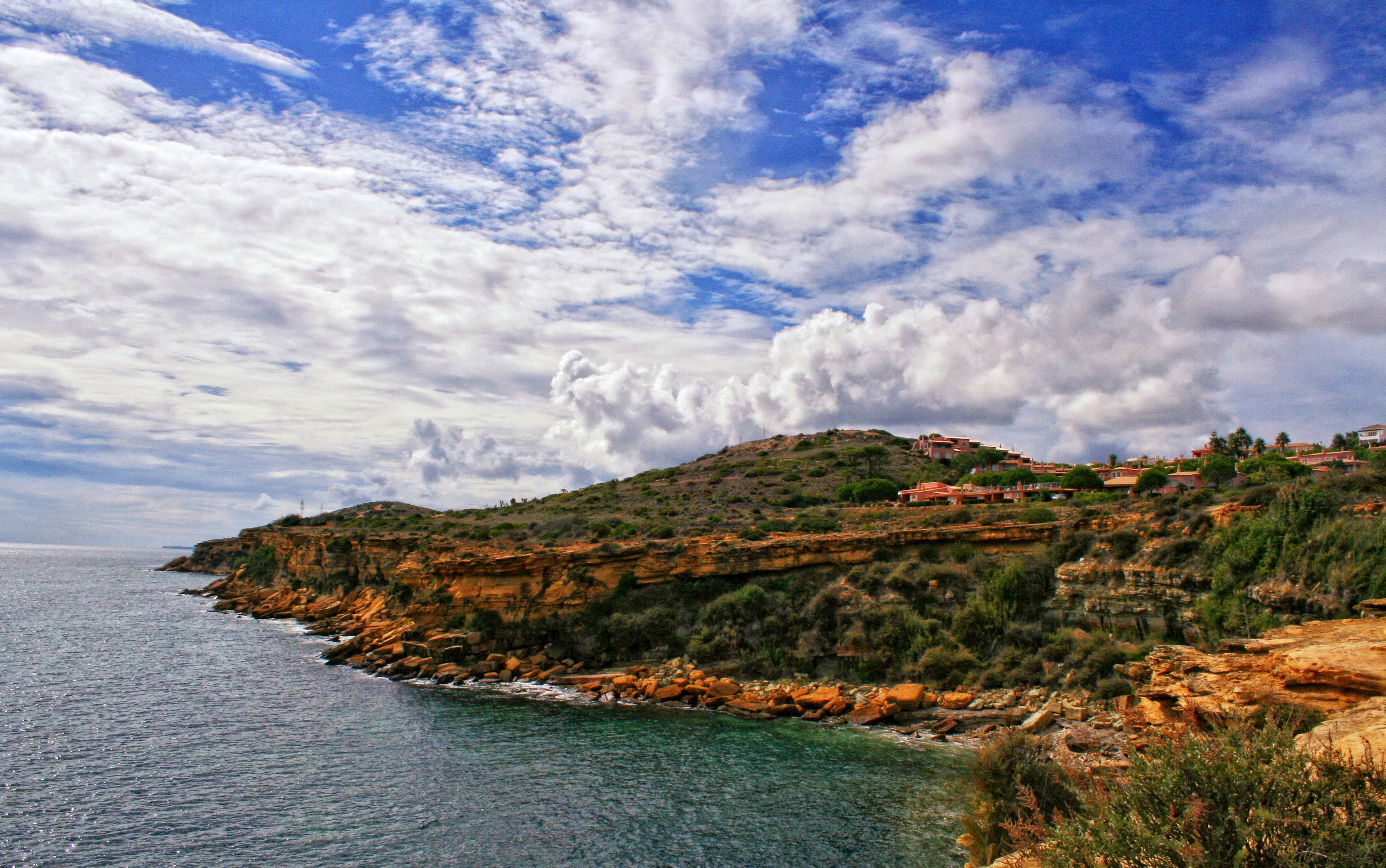 Small Cities-World-World-Fence -38 -38