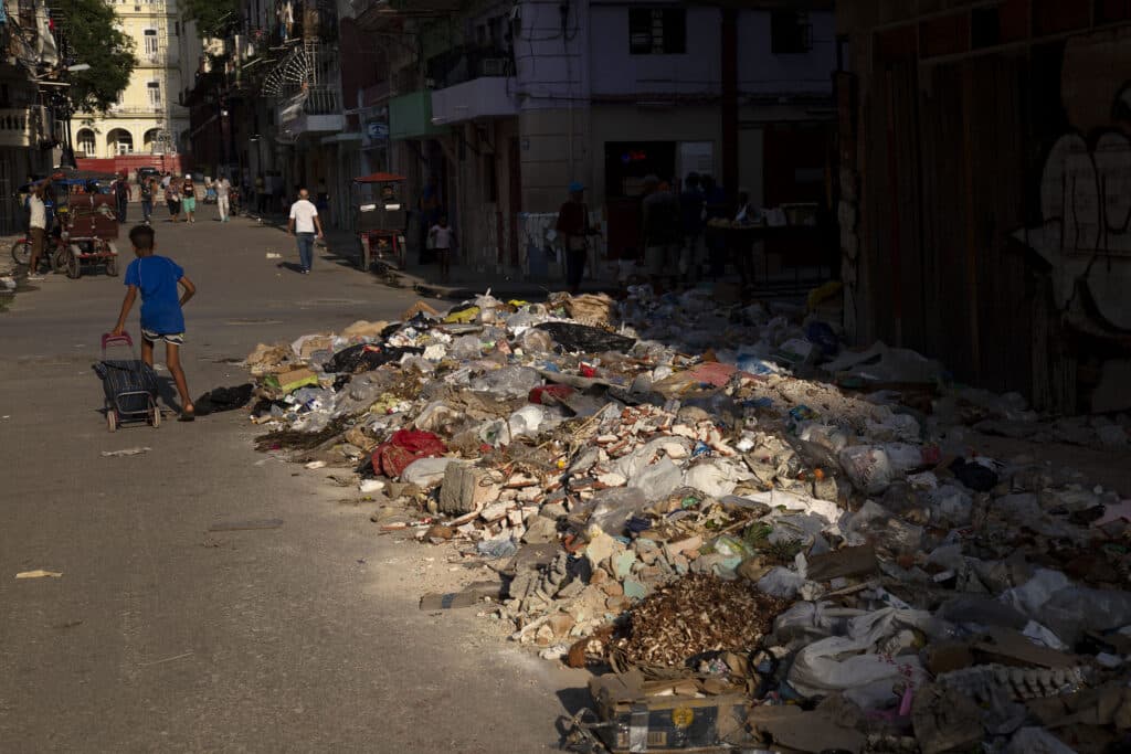 Basura en las calles CN 2