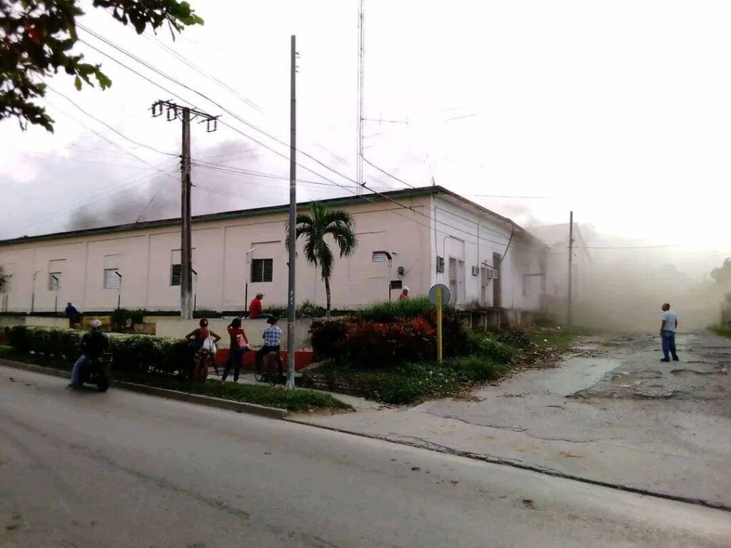 Incendio en almacén de tabaco para exportar en Villa Clara