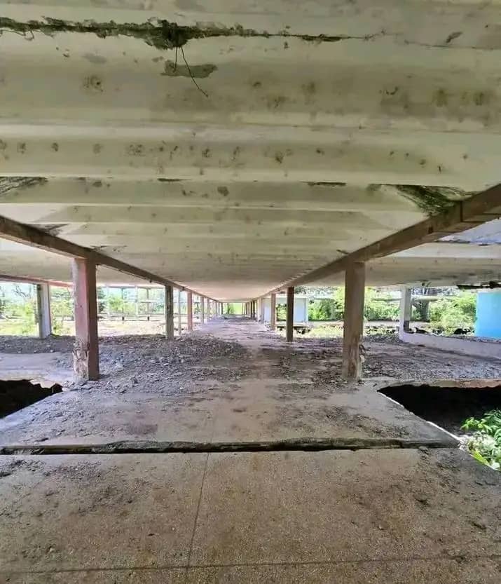 escuelas destruidas en Cuba